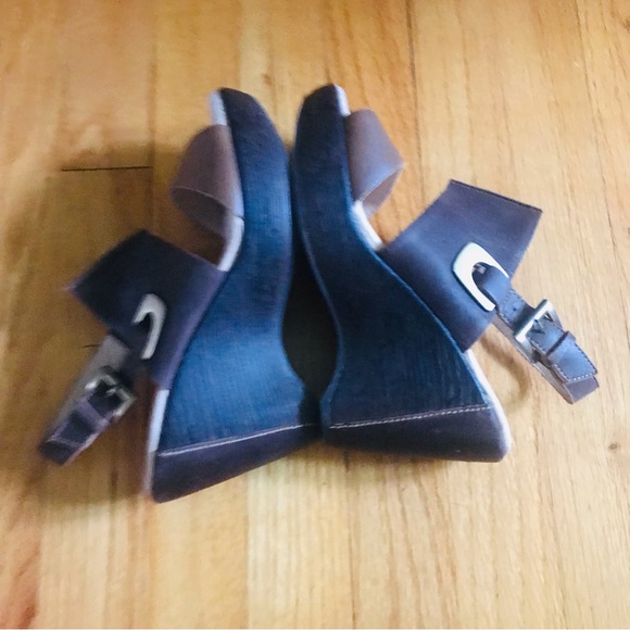 Jambu Gem Wedge Sandal - Picture 7 of 8